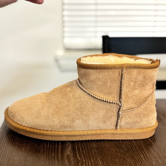 Lamo 4” Classic Boot Size 10 Women’s Pull on Boot Used/Slightly Worn See Pics - Picture 10 of 12